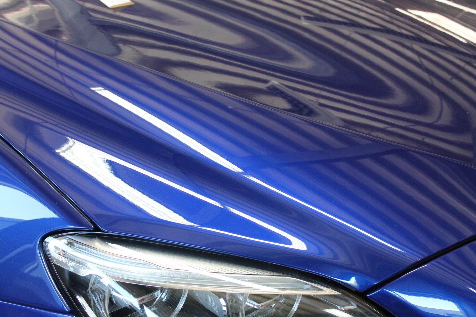 KAROSSERIE- & LACKPFLEGE